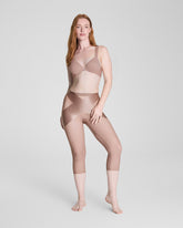 SPANXshapeâ„¢ Satin-Xâ„¢ High-Waisted Capri | Cafe Au Lait